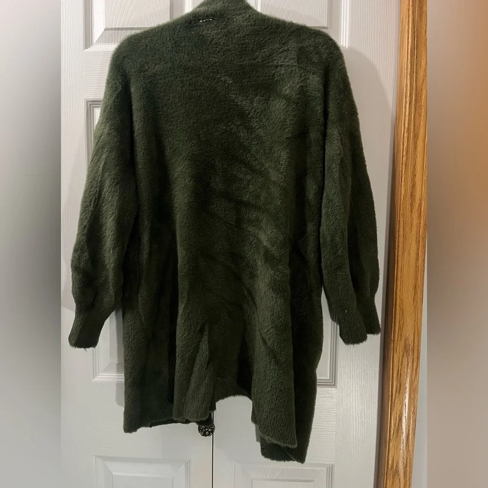 Cardigan - Picture 8 of 8